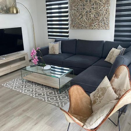 Апартаменты Penthouse - Private Roof Terrace - Sea & Mountain View Гранд-Бэй Экстерьер фото